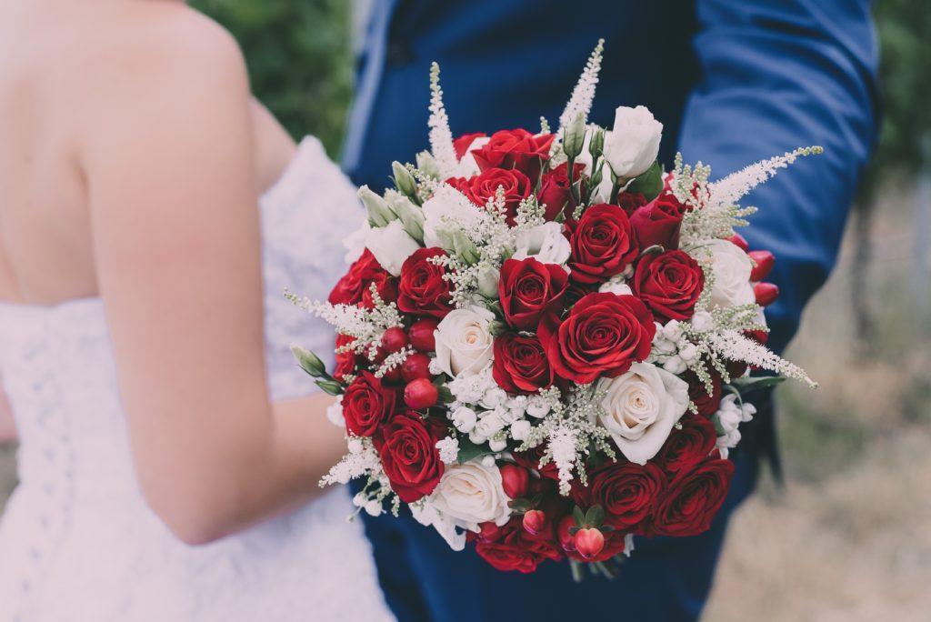 red white blue wedding color scheme